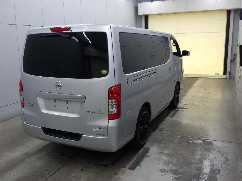 2016 Nissan NV350 Caravan Premium GX Emergency Brake Package, 1 ton, 5 passengers auction photo 2