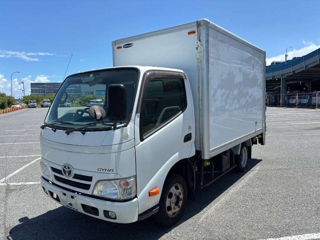2014 Toyota Dyna ソノタ Japan auction vehicle