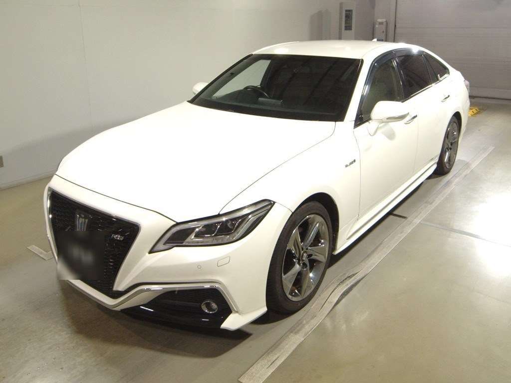 2019 Toyota Crown RS Japan auction vehicle