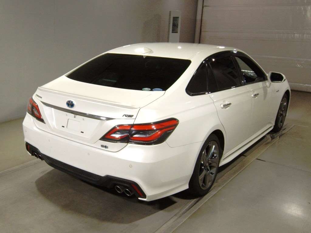 2019 Toyota Crown RS auction photo 2