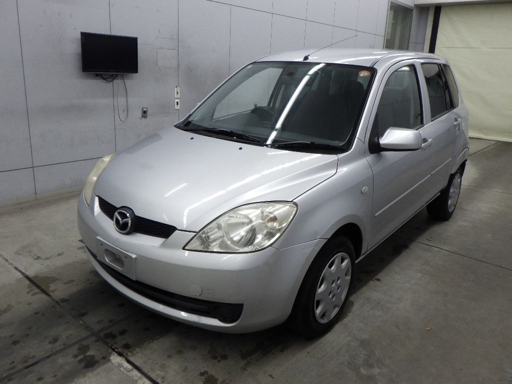 2005 Mazda Demio auction photo 4