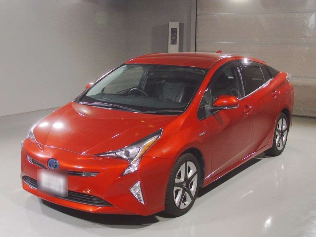 2016 Toyota Prius Aツーリングセレクション Japan auction vehicle