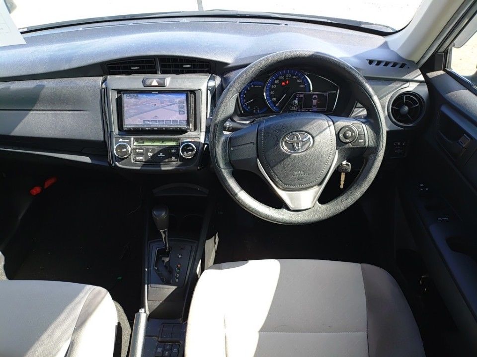 2017 Toyota カローラ アクシオ auction photo 3