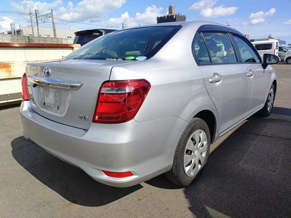2017 Toyota カローラ アクシオ auction photo 2