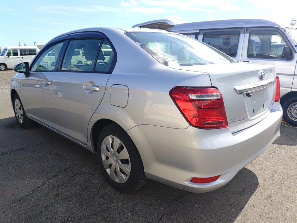 2017 Toyota カローラ アクシオ auction photo 6