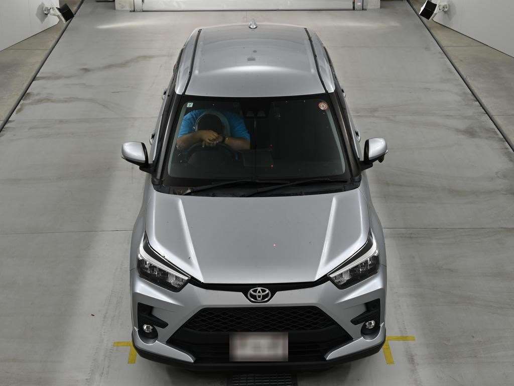 2021 Toyota Raize X S 4WD auction photo 7
