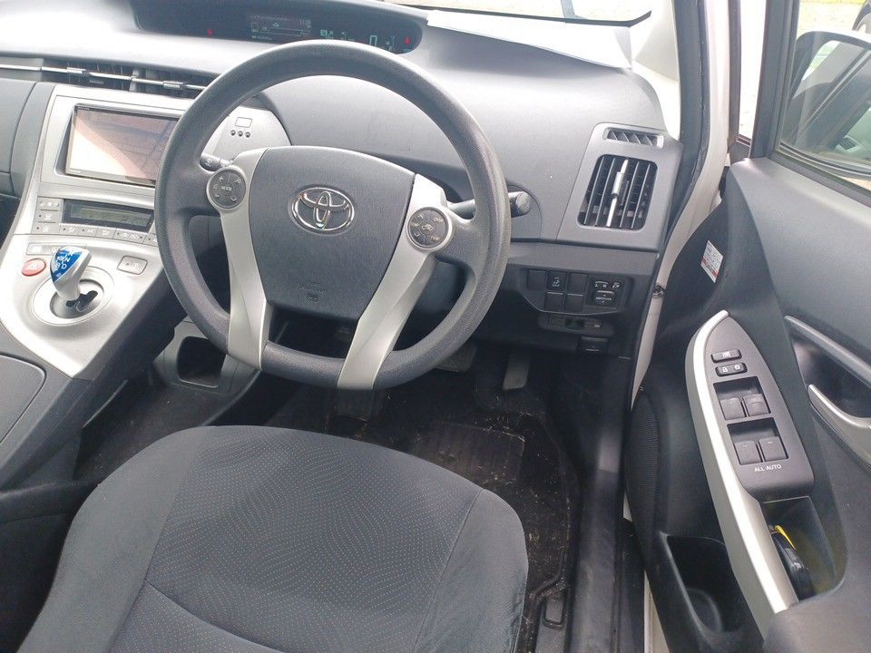 2014 Toyota Prius auction photo 3