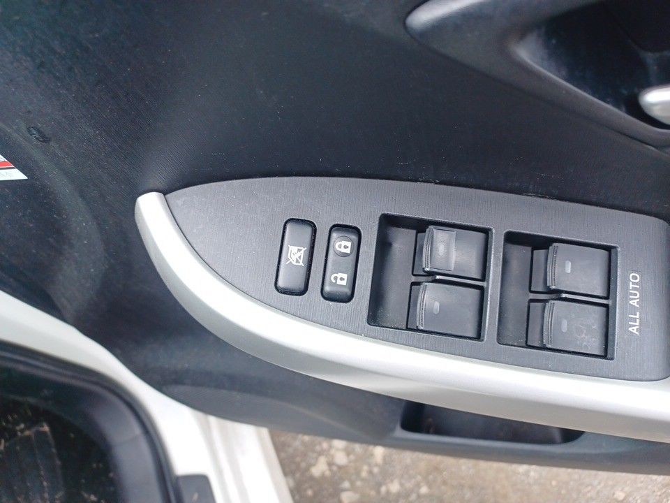 2014 Toyota Prius auction photo 14