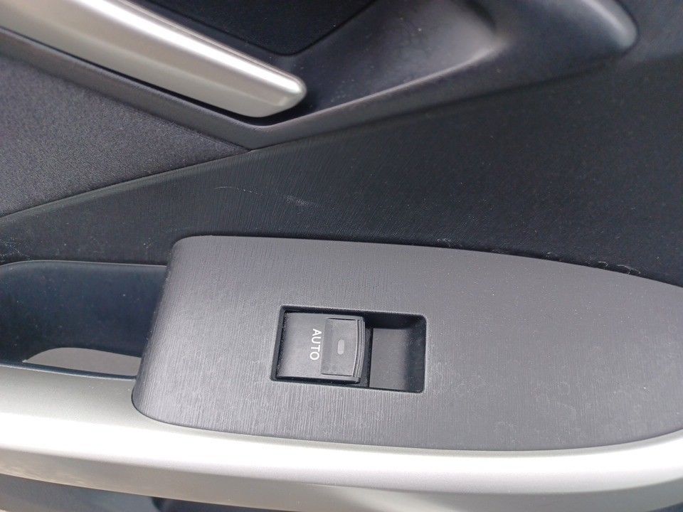 2014 Toyota Prius auction photo 13