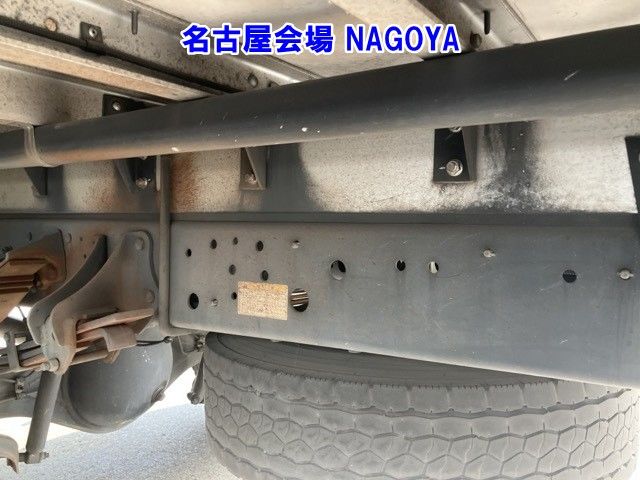 2015 Hino wing auction photo 13