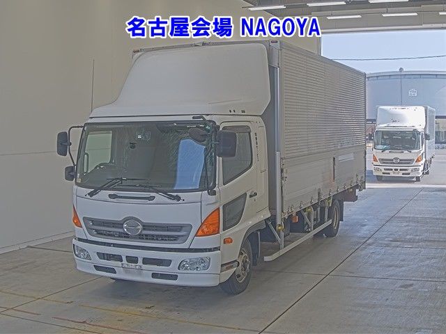 Japan Auction Vehicles 23 2015 Hino wing auction photo