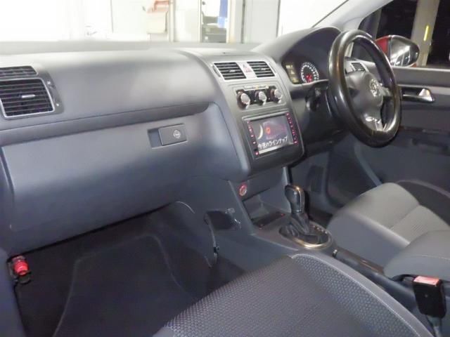 2013 Volkswagen VW ゴルフ トゥーランTSI コンフォートL auction photo 2