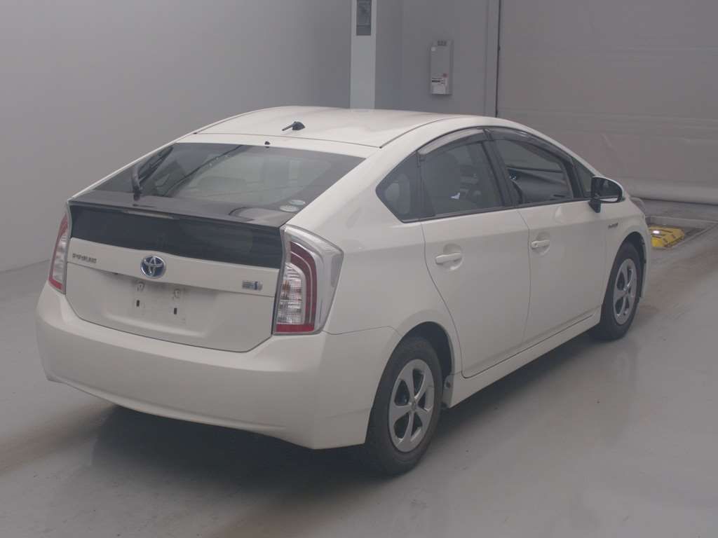 2014 Toyota Prius S auction photo 2