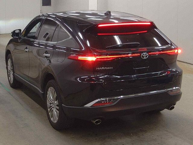 2024 Toyota Harrier Z auction photo 2