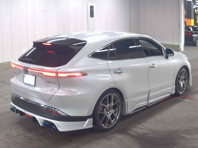 2023 Toyota Harrier G 4WD auction photo 5