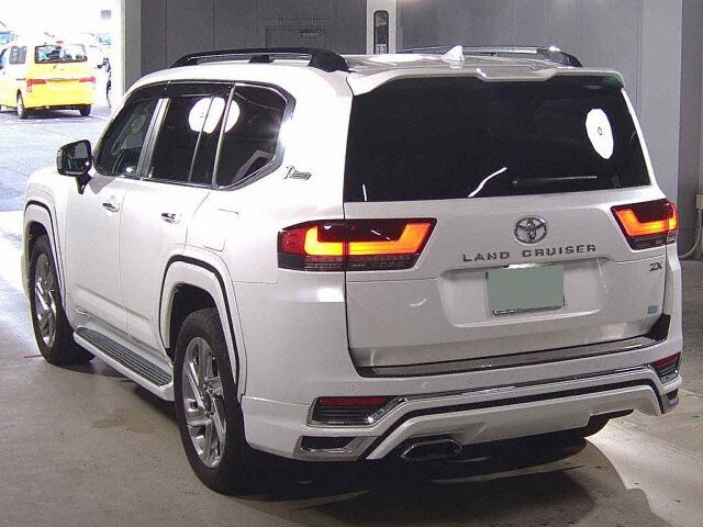 2023 Toyota Land Cruiser ZX 4WD auction photo 2