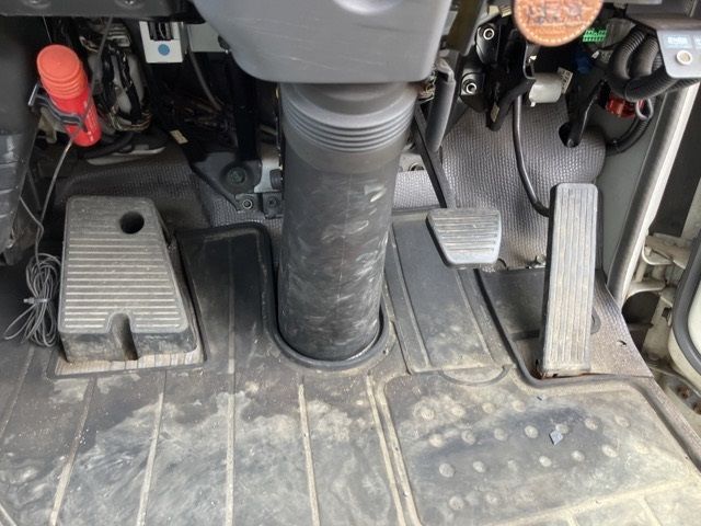 2006 Isuzu Elf Loader auction photo 4