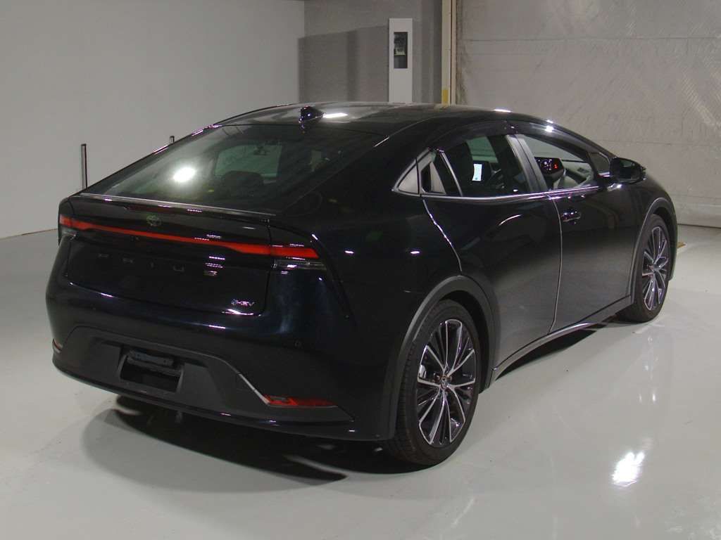 2023 Toyota Prius G auction photo 2