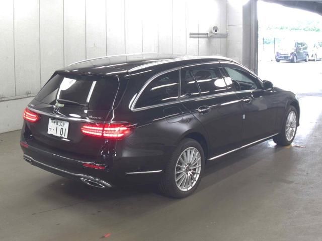2022 Mercedes-Benz E 450 Wagon 4M Exclusive ISG auction photo 3