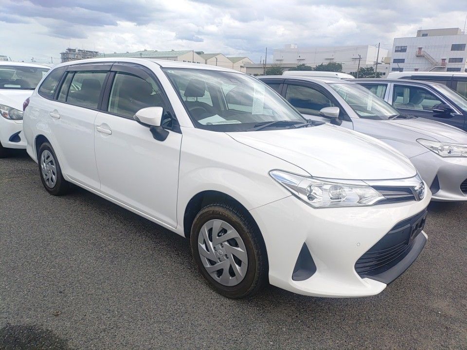 2021 Toyota Corolla Fielder auction photo 4
