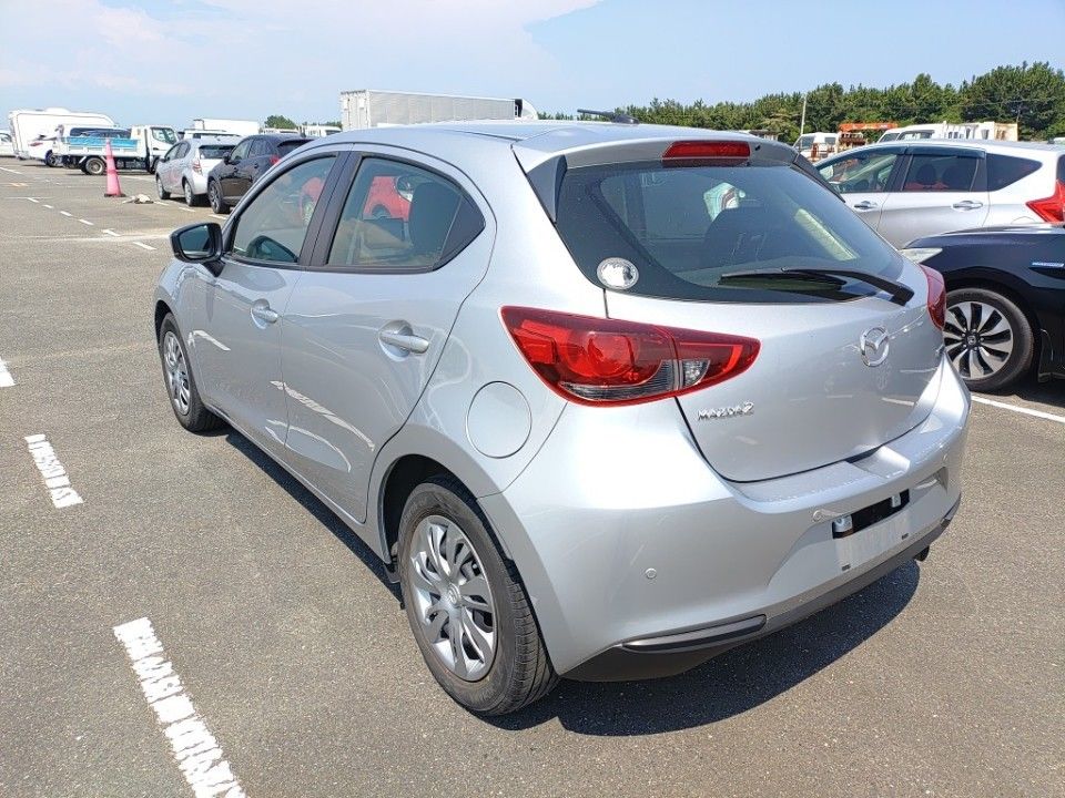 2022 Mazda Mazda2 auction photo 6