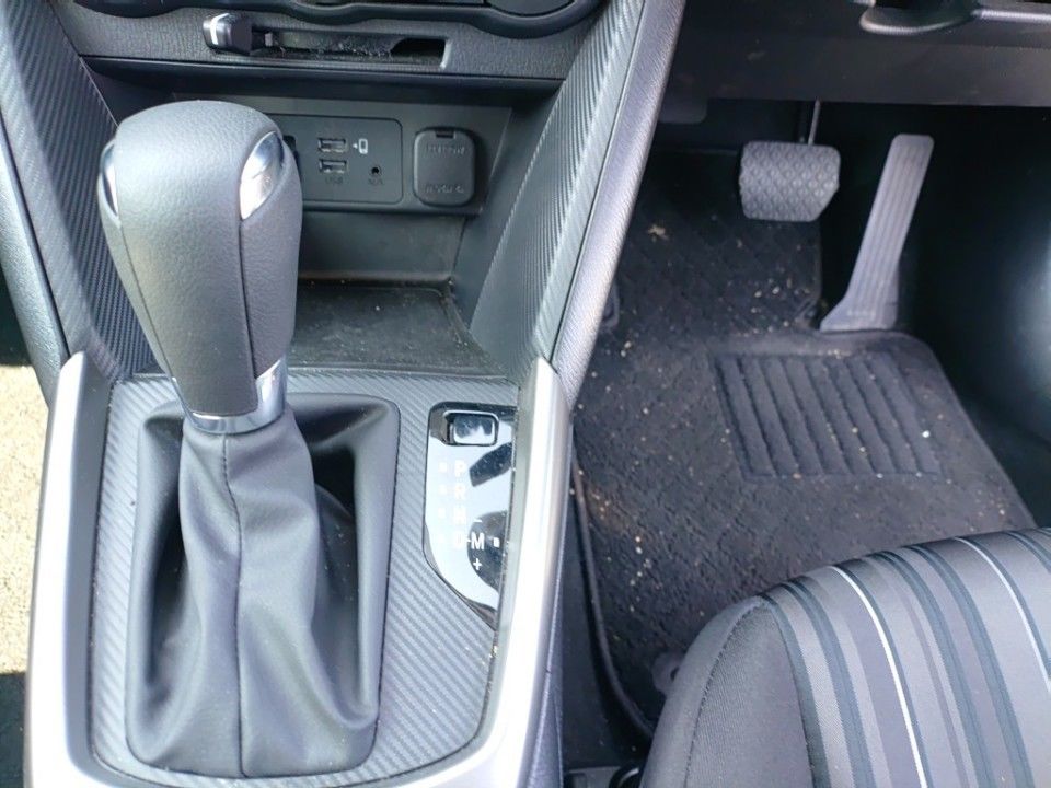 2022 Mazda Mazda2 auction photo 12