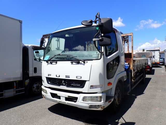 Japan Auction Vehicles 17 2012 Mitsubishi Fuso Fighter 6.8t flatbed crane auction photo