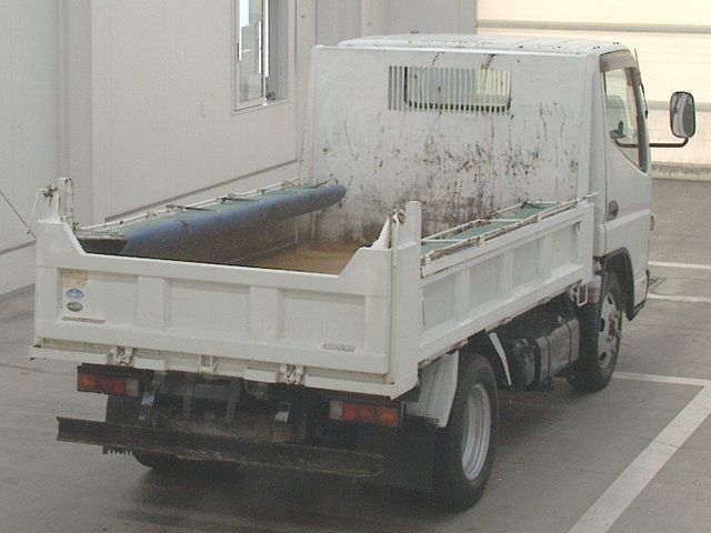 2013 Mitsubishi Fuso Canter dump auction photo 2