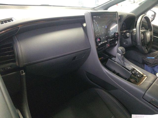 2025 Toyota Alphard Z auction photo 3