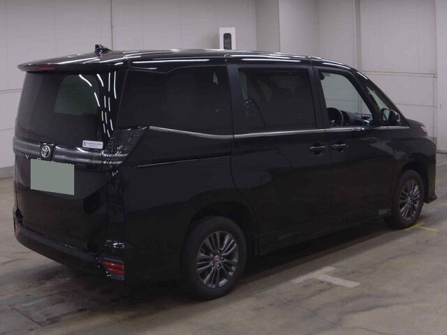 2025 Toyota Voxy S-Z 4WD auction photo 5