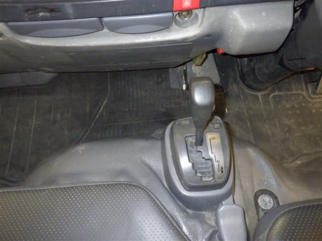 2013 Isuzu Elf dump auction photo 7