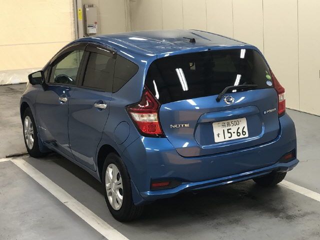 2017 Nissan Note e-POWER X auction photo 2