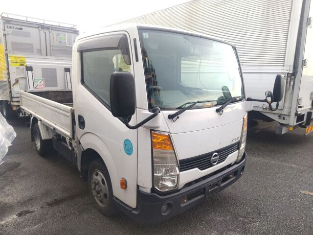 2012 Nissan アトラストラック Japan auction vehicle