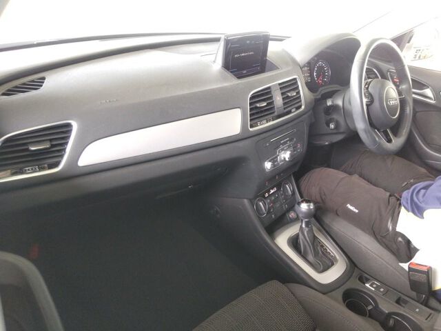 2017 Audi Q3 1.4TFSIスポーツ auction photo 3