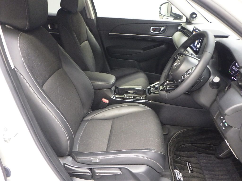 2022 Honda Vezel e:HEV Z auction photo 6
