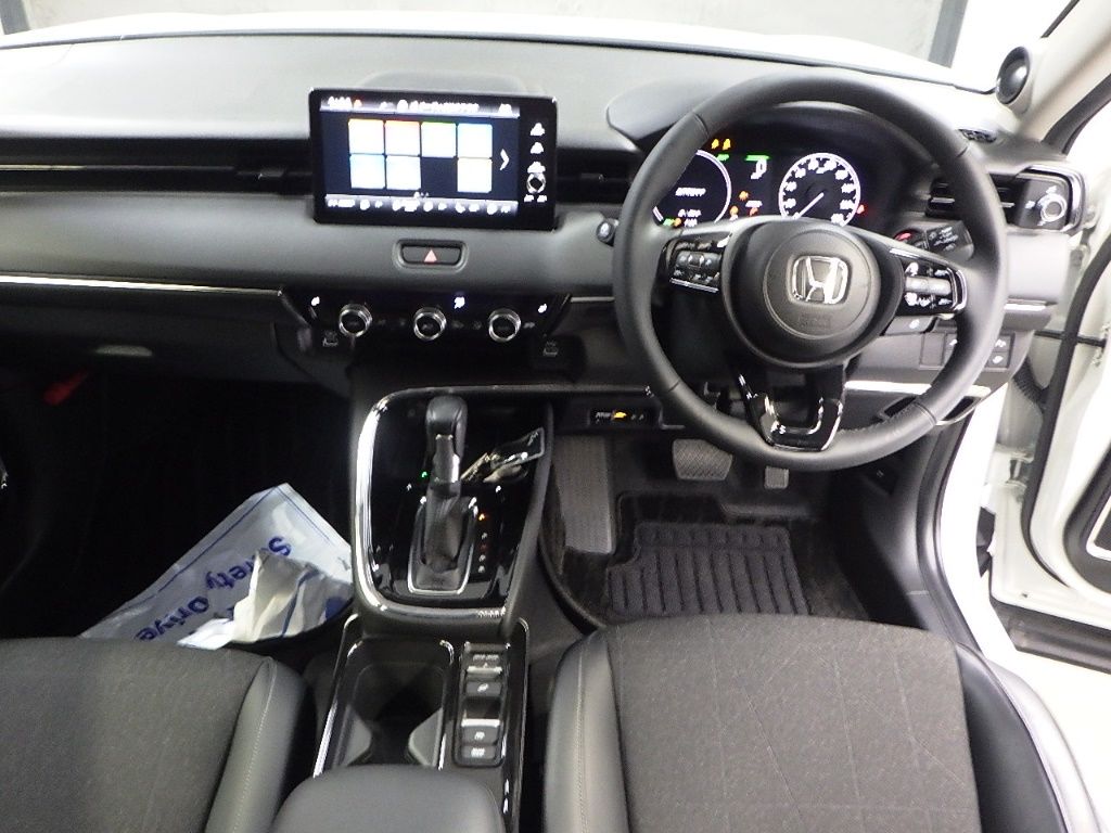 2022 Honda Vezel e:HEV Z auction photo 3