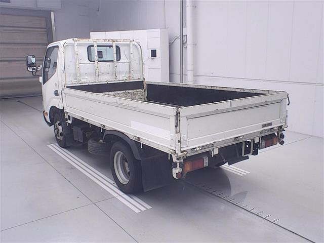 2017 Toyota Dyna ヒラボディ auction photo 2