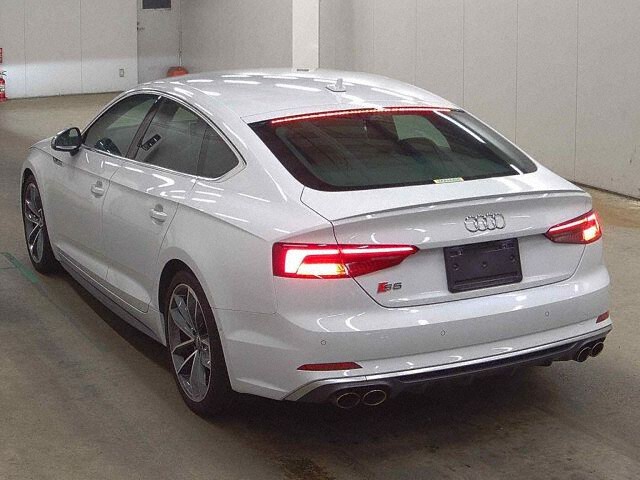 2018 Audi S5スポーツバック ベースグレード 4WD auction photo 2