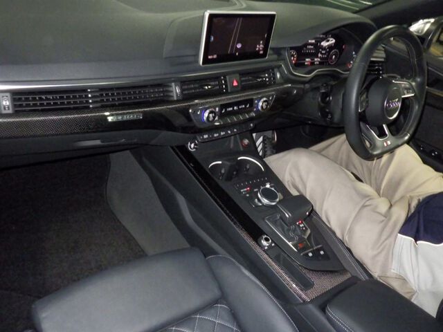 2018 Audi S5スポーツバック ベースグレード 4WD auction photo 3