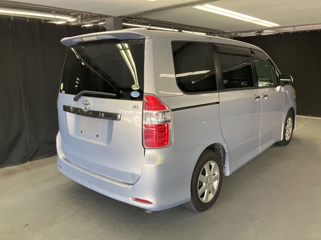 2009 Toyota Noah S Gエディション auction photo 4