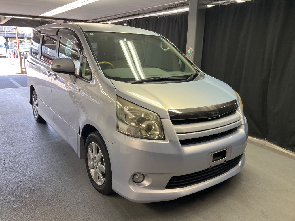 Japan Auction Vehicles 7 2009 Toyota Noah S Gエディション auction photo