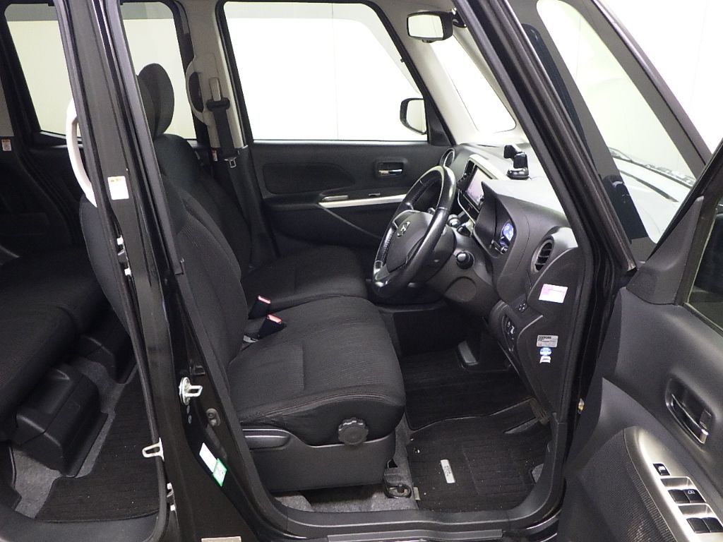 2014 Nissan Dayz Roox 4WD ハイウェイスターX auction photo 6
