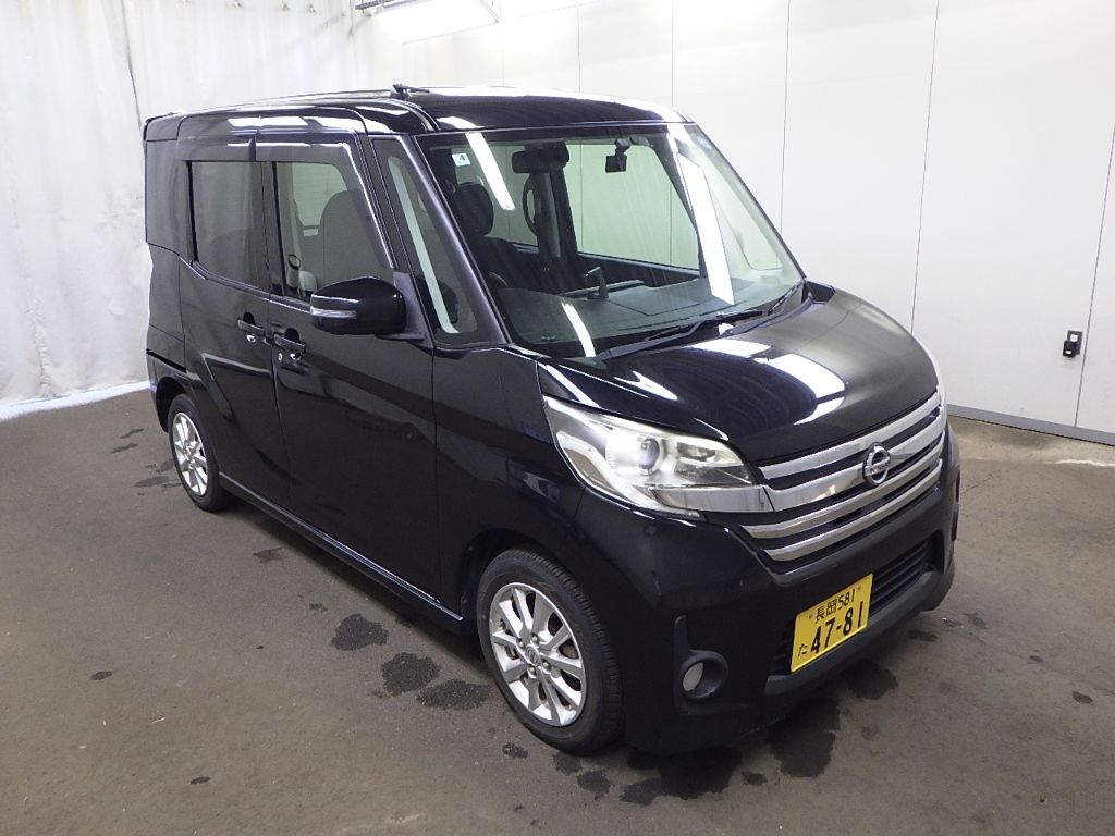 Japan Auction Vehicles 12 2014 Nissan Dayz Roox 4WD ハイウェイスターX auction photo