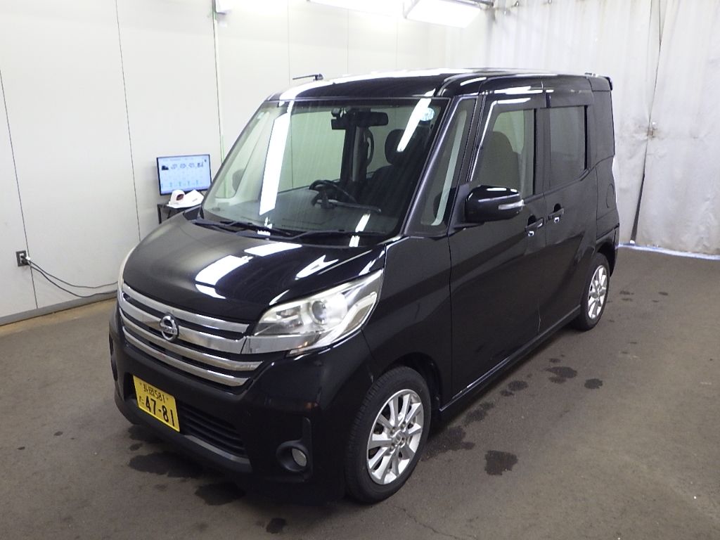 2014 Nissan Dayz Roox 4WD ハイウェイスターX auction photo 4