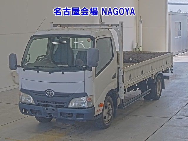 Japan Auction Vehicles 21 2013 Toyota Dyna Hira auction photo