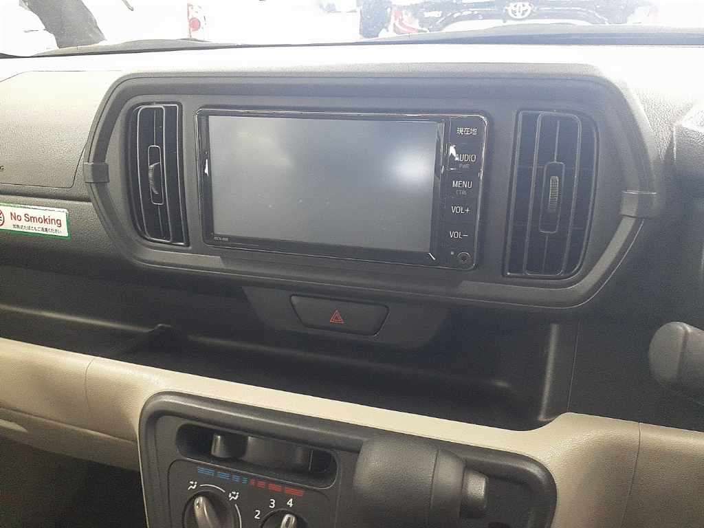 2023 Toyota Passo X auction photo 12