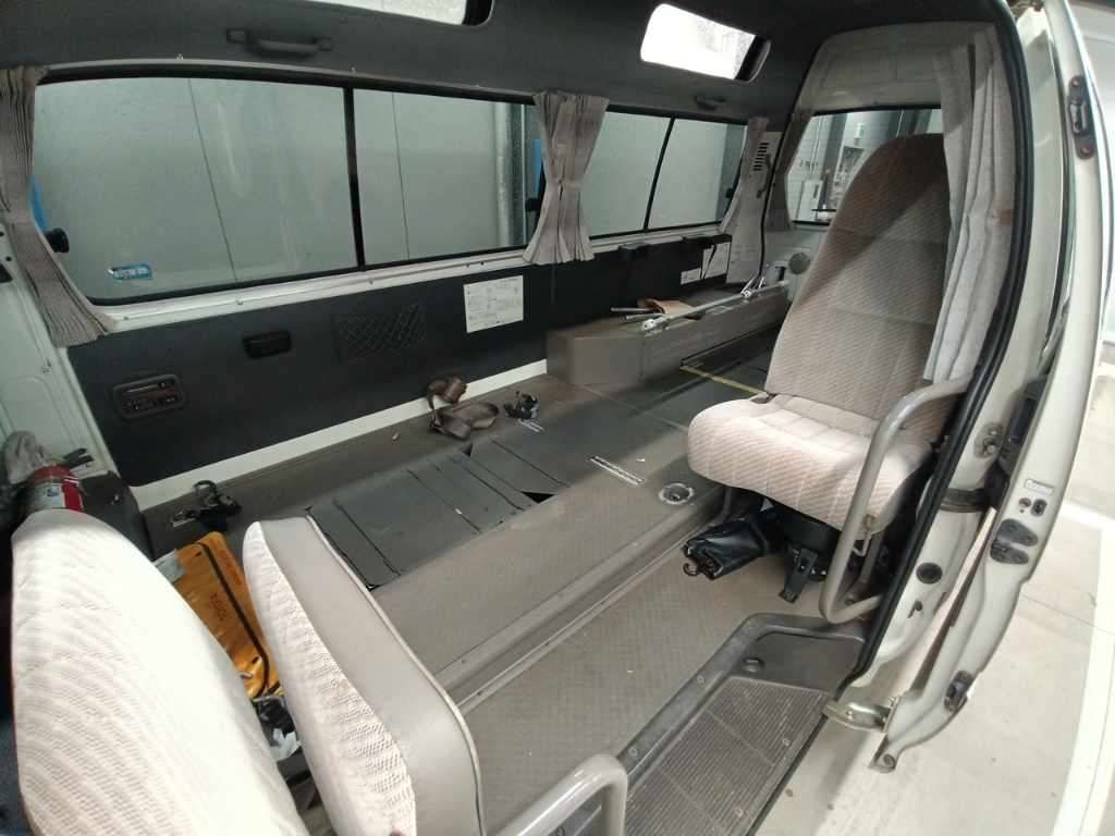 1996 Toyota Hiace DX 4WD auction photo 12