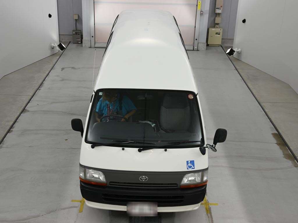 1996 Toyota Hiace DX 4WD auction photo 7