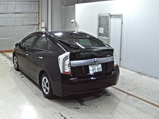 2012 Toyota Prius PHEV S auction photo 2