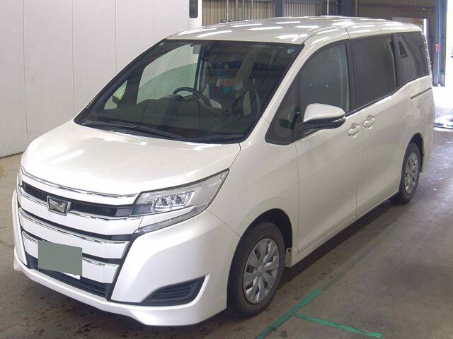 2019 Toyota Noah X auction photo 4